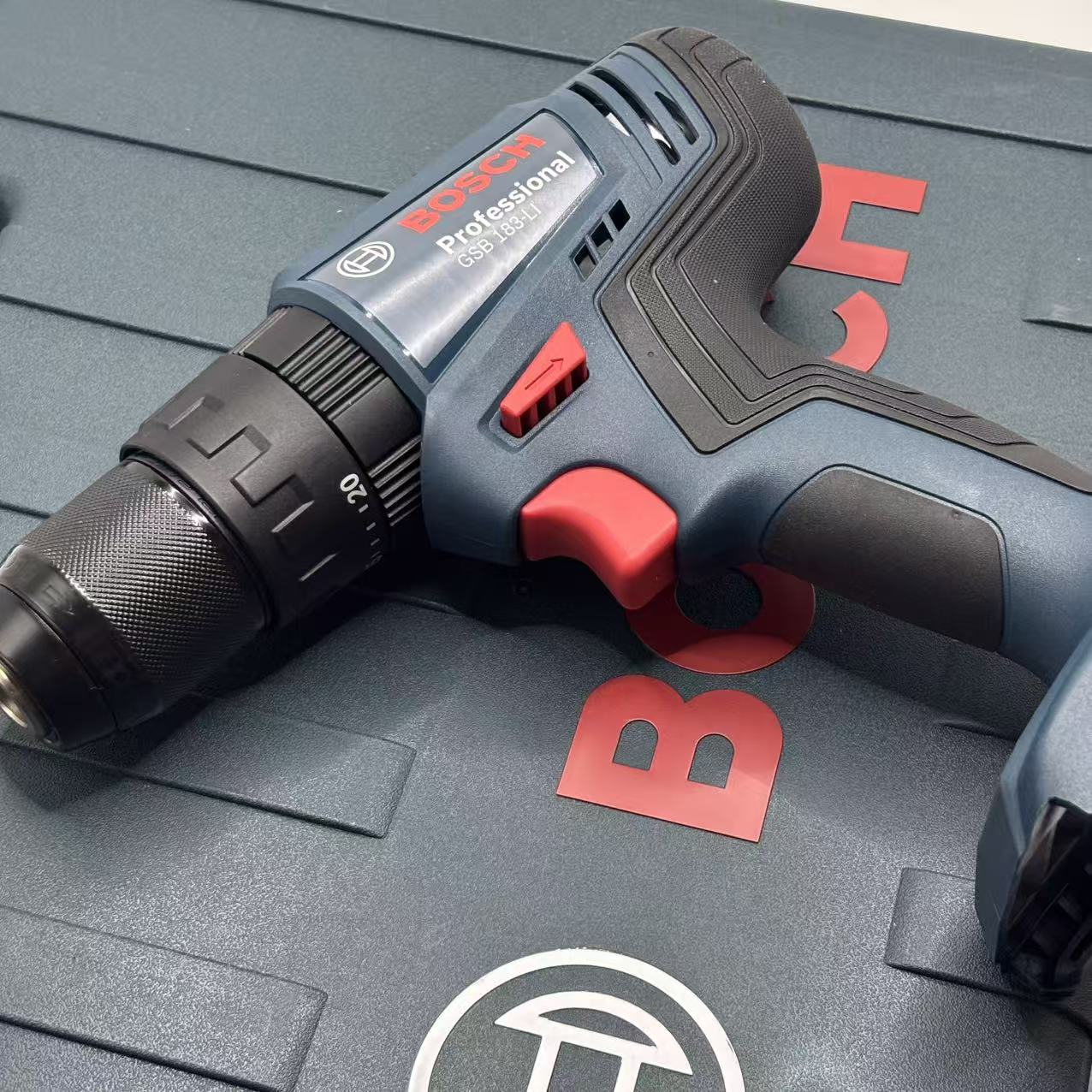 Bosch GSB 183-LI 18V Brushless - Bosch Drill Gsb 18V 评论和价格